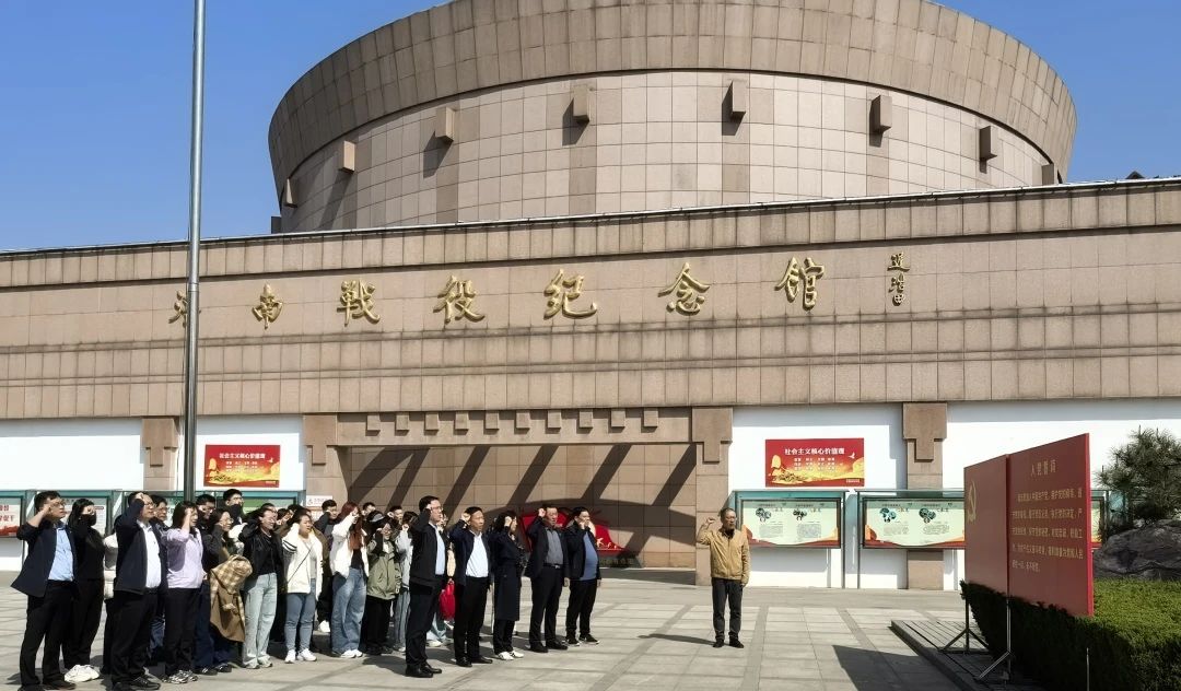 1744183214638776.jpeg 514b7482d3a835928956610697880e82.jpeg